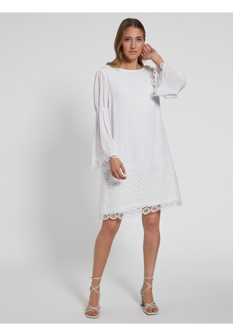 Damen Freizeitkleider | Ana Alcazar GABENA Strickkleid weiß - NU69668 Damen Freizeitkleider | Ana Alcazar GABENA Strickkleid weiß - NU69668