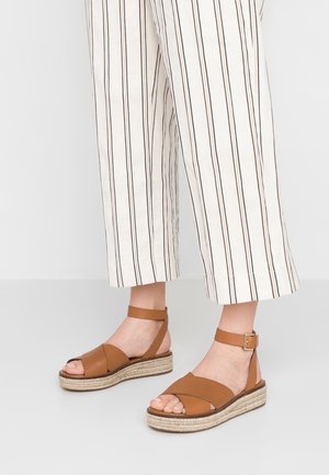 Espadrilles - cognac