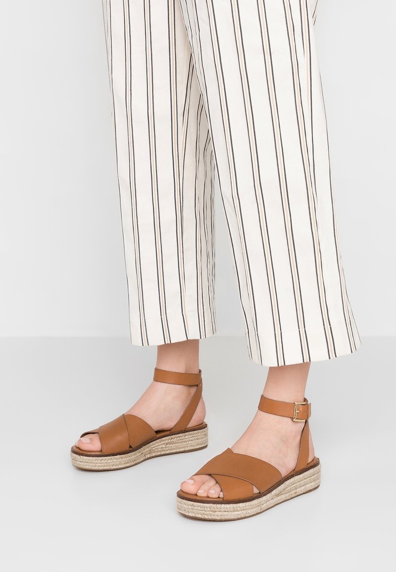 MICHAEL Michael Kors Espadrilky - cognac