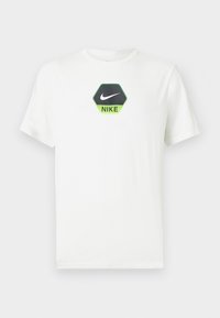 Δεν επιλέχθηκε, white/electric green