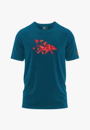 T-shirt a maniche corte di colore teal realizzato in tessuto leggero, con una grafica geometrica rossa di un orso sulla parte anteriore e una toppa con logo sulla manica.