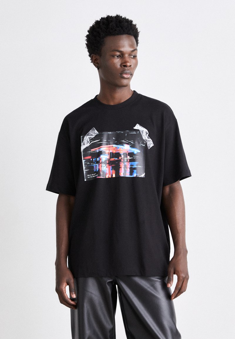 HUGO - DUTIRE - Print T-shirt - black, Enlarge