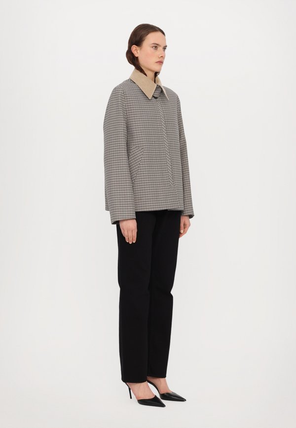 ANIKA - Light jacket4