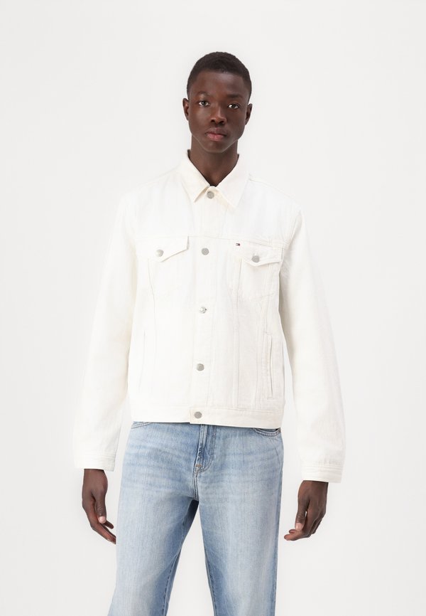 REGULAR TRUCKER JACKET - Denim jacket - ecru