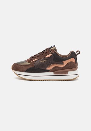 Trainers - bronze