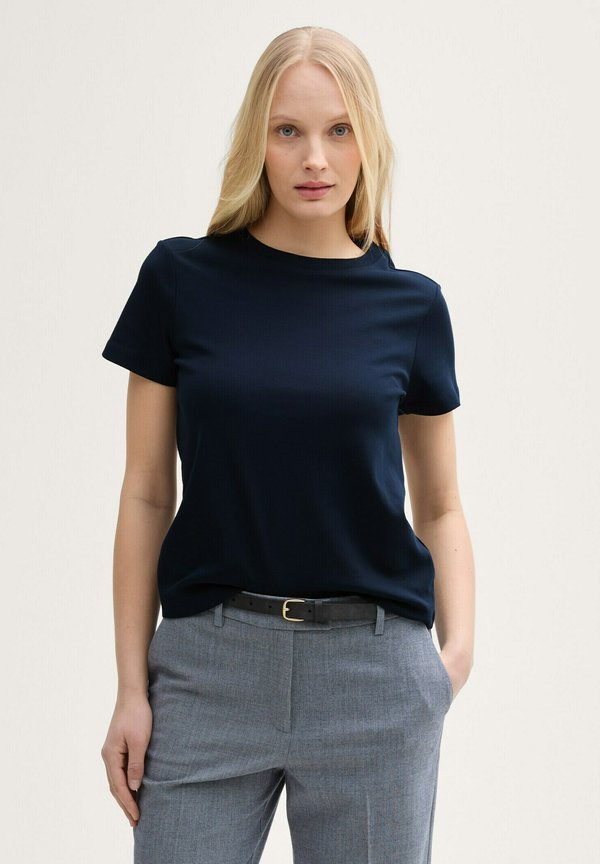 MIT RUNDHALSAUSSCHNITT - T-Shirt basic