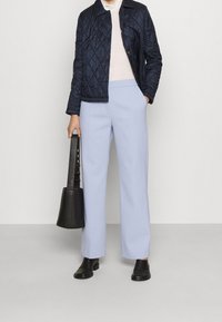 WEEKEND MaxMara Overgangsjakke - blue