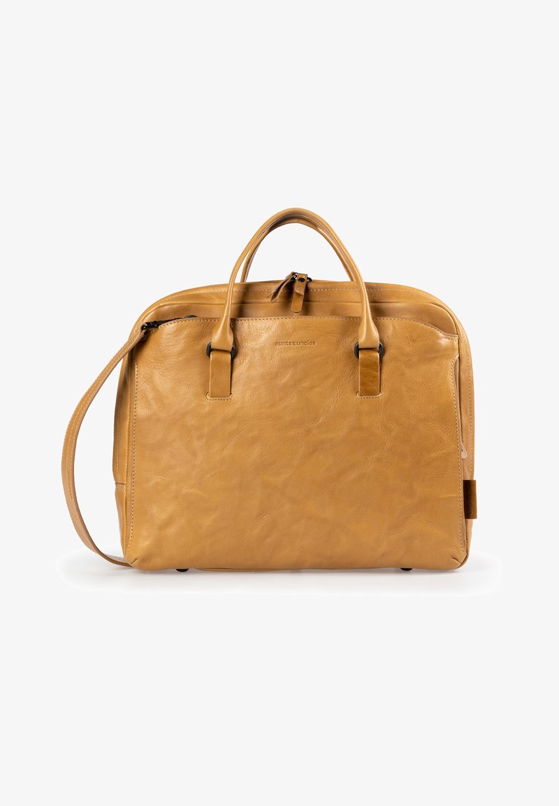 Aunts & Uncles MRS. QUINCE PIE - Briefcase - buckthorn