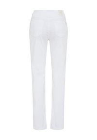 Pantalon blanc droit avec poches arrière et une petite étiquette de marque sur la ceinture, présenté sur un fond uni.