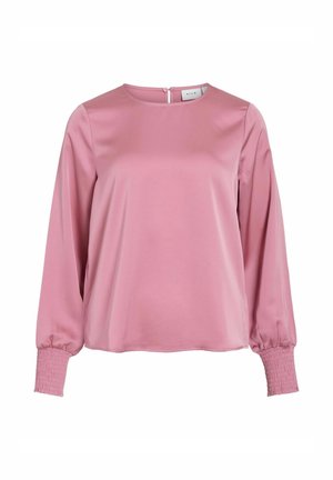 Blusa de satén rosa de manga larga con cuello redondo y puños elásticos fruncidos, que cuenta con un cierre de botones en la parte posterior.