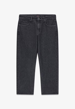 Tumehalli teksapüksid sirge säärega, viie taskuga ja bränditud vöökohaga. Omavad peent õmblust ja sujuvat tekstuuri.