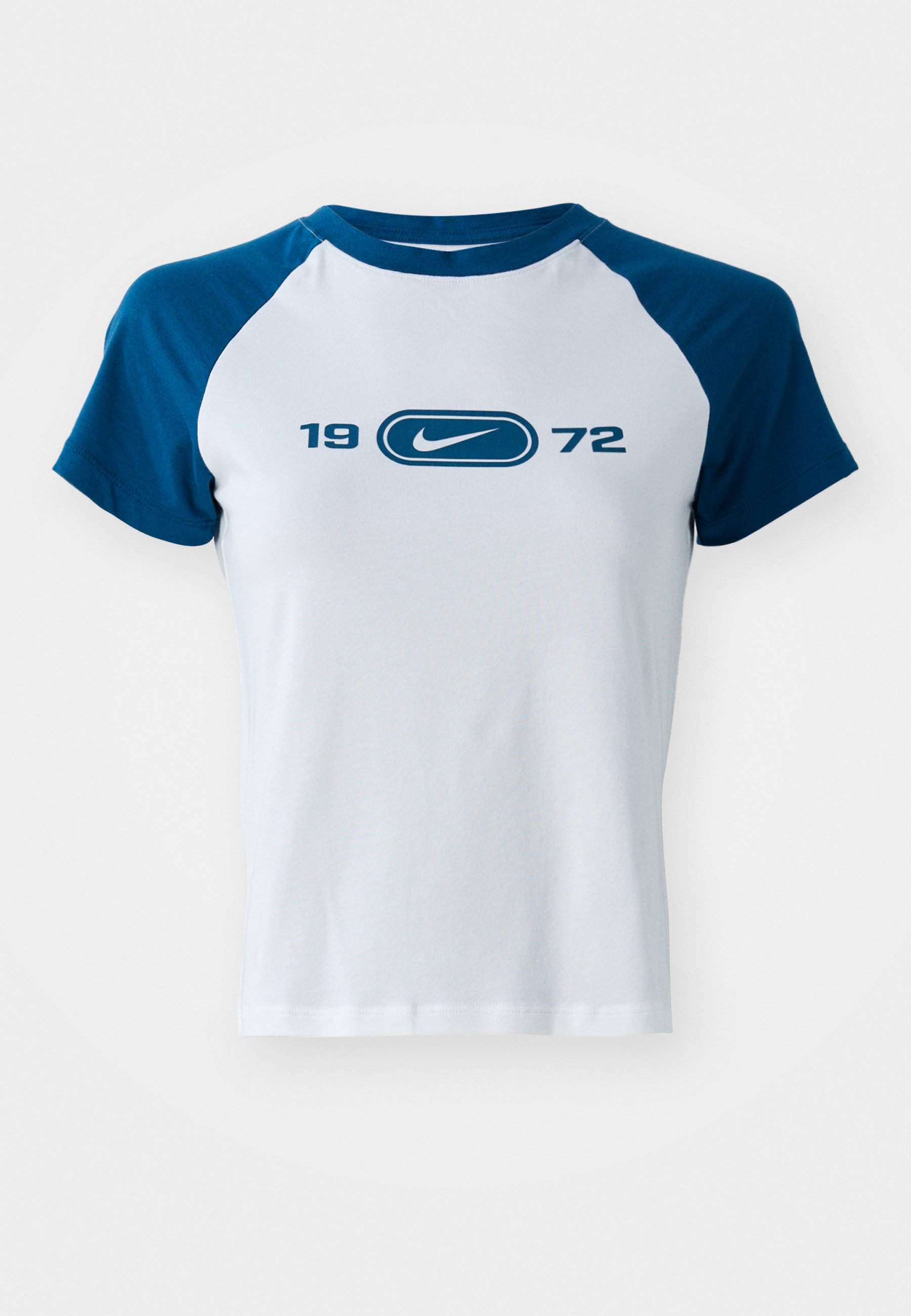 nike t shirt central logo