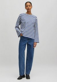 EDITED VERLEE - Longsleeve - weiß blau