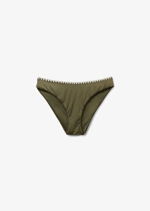 Olivengrøn bikiniunderdel med hvid bølget kant langs linningen, vist på en hvid baggrund.