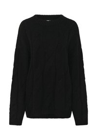 Schwarzer, grob gestrickter Pullover mit Zopfstrickmustern, langen Ärmeln und geripptem Rundhalsausschnitt sowie -bündchen, vor einem weißen Hintergrund präsentiert.