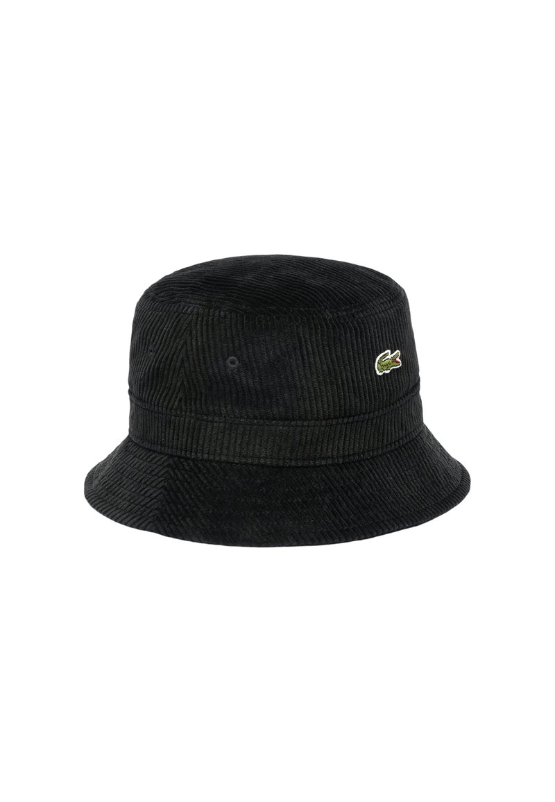 Cappello a secchiello in corduroy nero con una superficie testurizzata, dotato di un logo decorativo di un coccodrillo verde sul lato e una larga visiera.