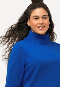 Ulla Popken ROLLKRAGEN BÜNDCHEN - Neule - royal blue