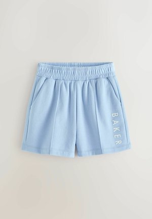 Hellblaue Shorts aus weichem Material mit elastischem Bund, Seitentaschen und dem Schriftzug "BAKER" auf der Vorderseite.