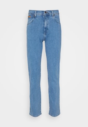Hellblaue Jeans aus Denim mit geradem Schnitt, im Fünf-Taschen-Stil und mit einem Knopfverschluss. Sie weisen subtile Ausbleichungen und Kontrastnähte auf.