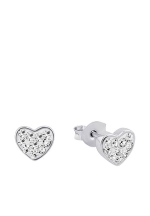 Orecchini a bottone a forma di cuore in argento, caratterizzati da un grappolo di scintillanti rhinestone trasparenti, una finitura metallica liscia e chiusura standard a posteriore.