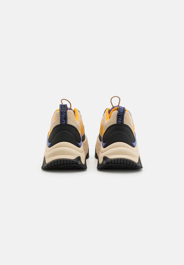 TRAIL ONE - Trainers4