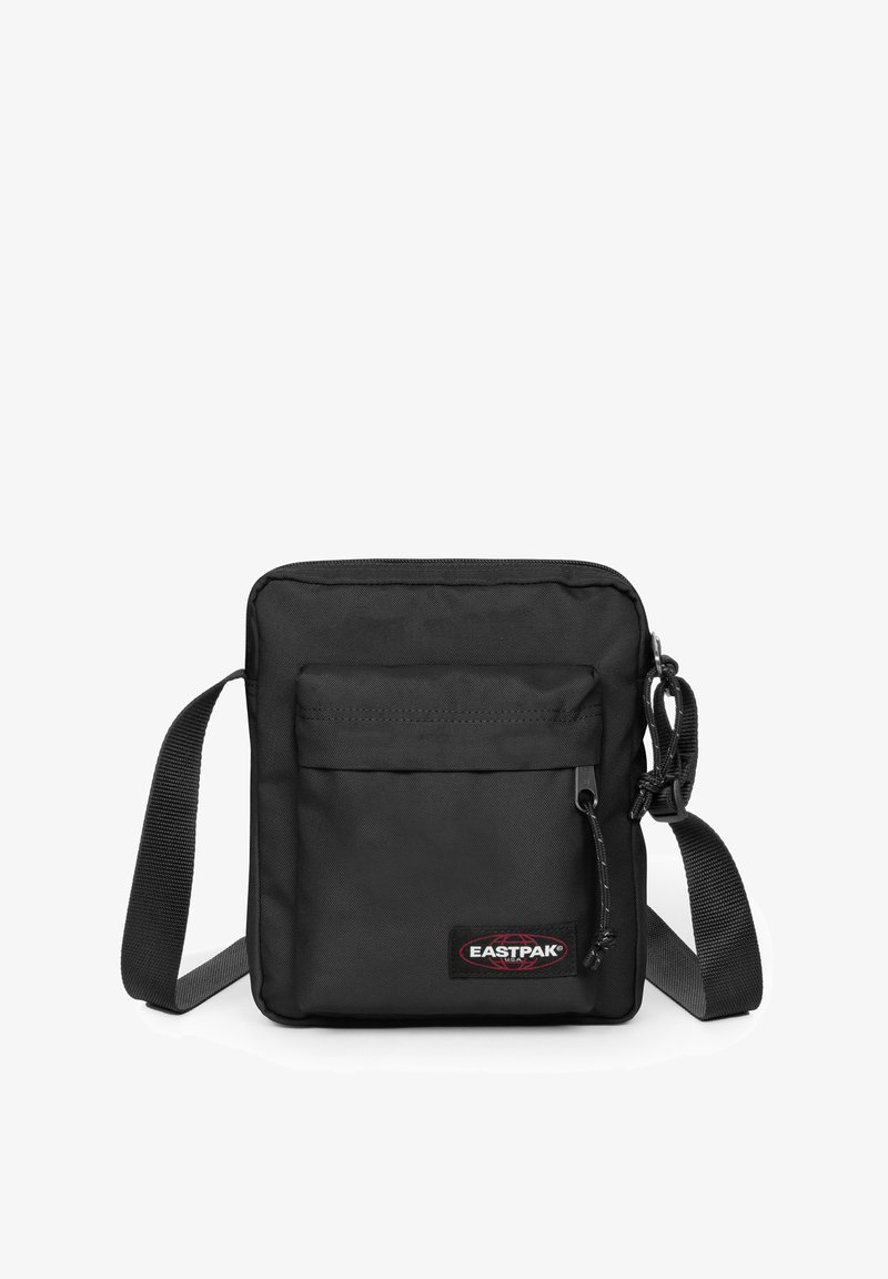 Schwarze Umhängetasche aus strapazierfähigem Stoff, mit einer vorderen Reißverschlusstasche, verstellbarem Riemen und Eastpak-Logo. Kompakte, rechteckige Form.