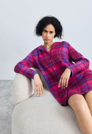 Triumph BOYFRIEND CHECKS - Nočná košieľka - red combination