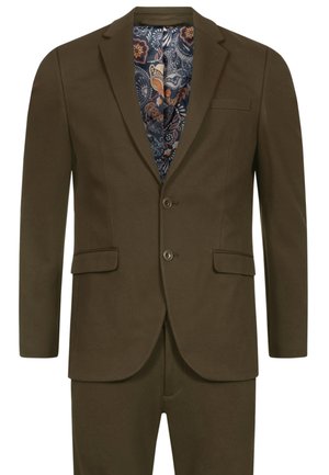 Ruskea pukujakku, jossa on sakarat, kaksinappinen kiinnitys ja sivutaskut. Vuoritus sinisellä kukkakuviolla. Kangas näyttää sileältä ja rakenteellisesti muotoiltulta.