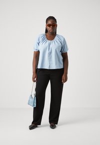 ONLY Carmakoma CARLAMA STRAIGHT - Kalhoty - black