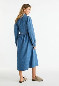Next SMOCK MIDI  - Farkkumekko - mid blue denim