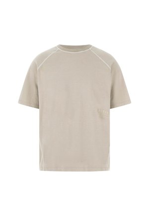 Beige T-shirt med korte ærmer lavet af blødt stof, med rund halsudskæring, kontrastsyninger og et diskret mærkelogo foran.