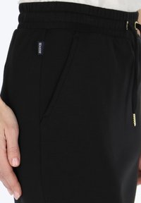 Seaside HOUSTON - Bleistiftrock - black