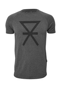 Grå kortærmet t-shirt lavet af et tekstureret stof, med et dristigt sort geometrisk design på fronten og en klassisk rund halsudskæring.