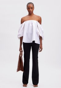Gestuz PAMPA OFF SHOULDER - Bluza - bright white