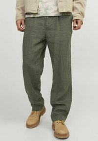 Jack & Jones JPSTKARL LAWRENCE - Püksid - beetle