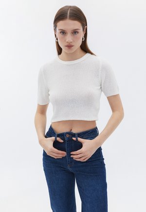 OXXO MIT MODISCHER CROP OPTIK - T-Shirt basic - ice milk