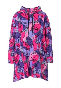 Felpa oversize con cappuccio realizzata in tessuto morbido, caratterizzata da un motivo astratto di volti colorati in tonalità di rosa, viola e grigio con contorni neri.