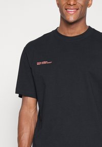 Only & Sons ONSFRED CITY PRINT - T-shirt estampada - black