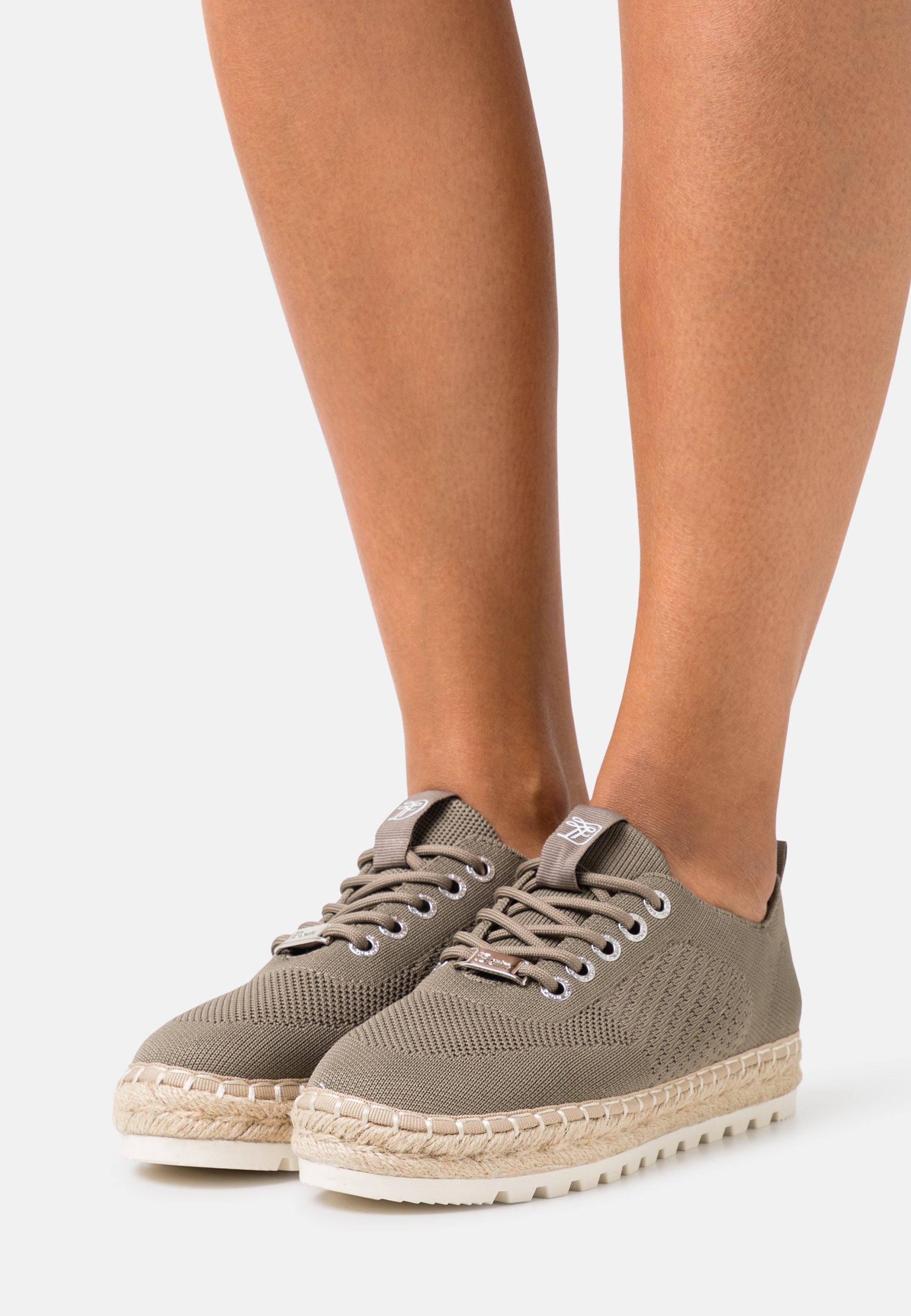 TOM DENIM Alpargatas - khaki/caqui - Zalando.es