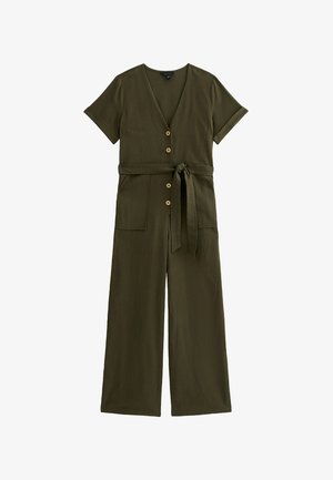 Olivgrön jumpsuit med v-ringning, korta ärmar, fem träknappar, två framfickor och en knytning i midjan. Vid ben-design.