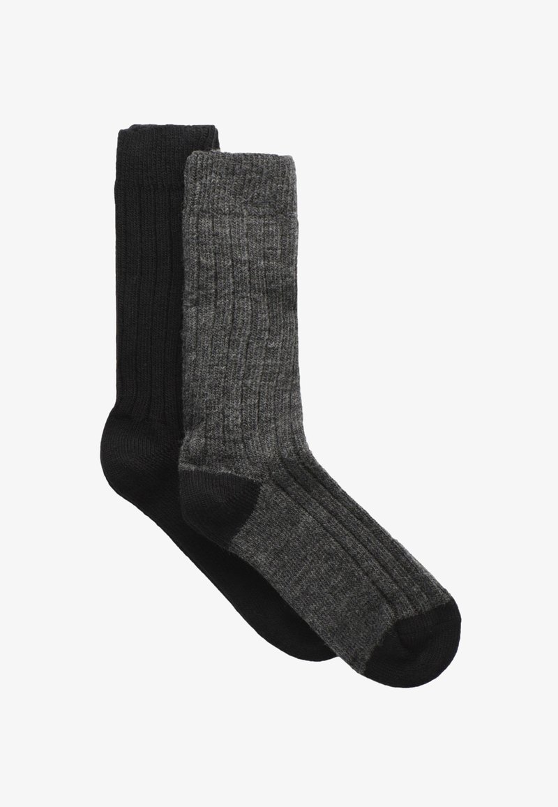 Deux paires de chaussettes côtelées, en noir et gris foncé, fabriquées à partir d'un matériau doux avec des talons et orteils renforcés pour plus de durabilité.