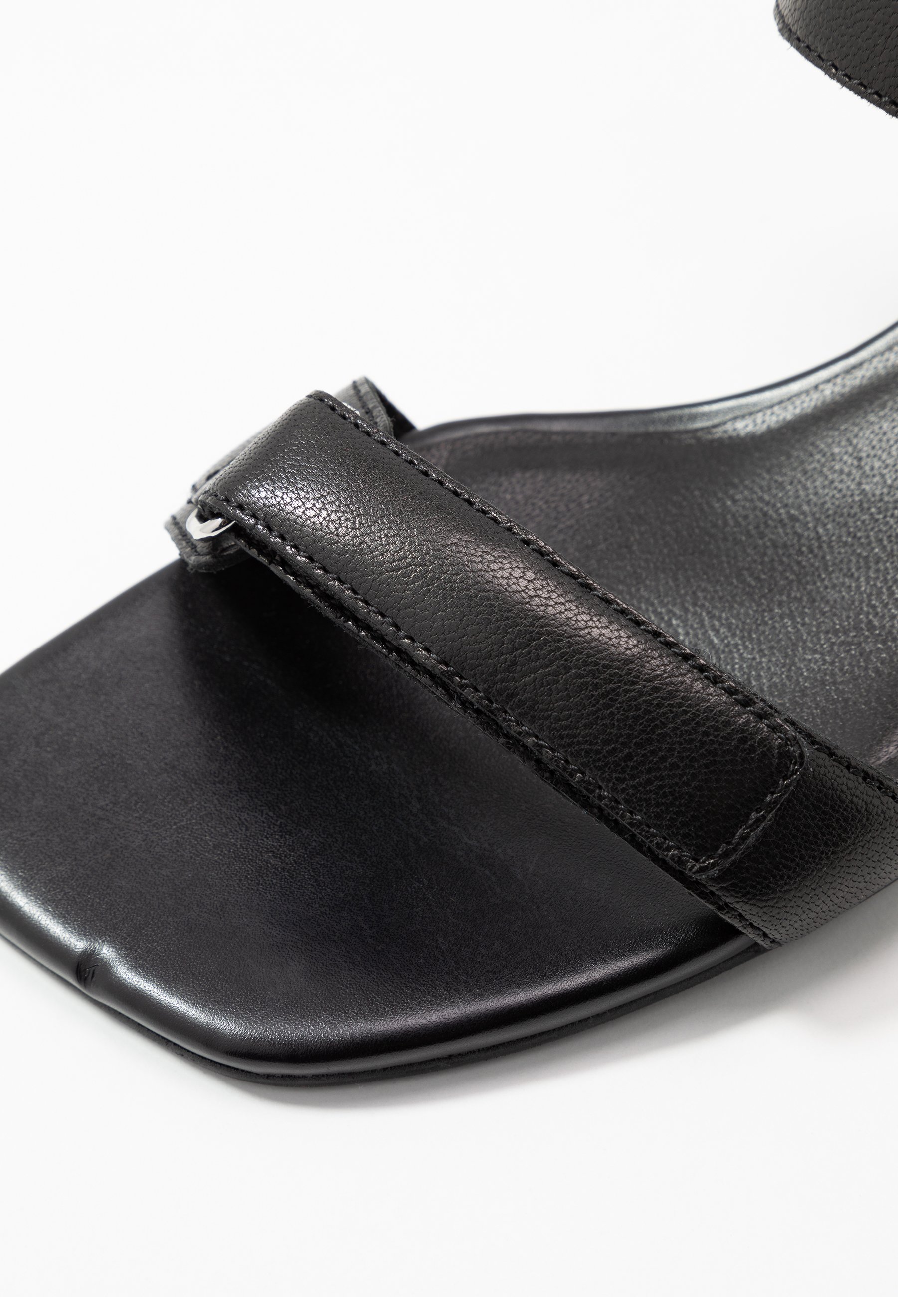 NELLIE Sandaletter med kilklack black NELLIE Sandaletter med kilklack black