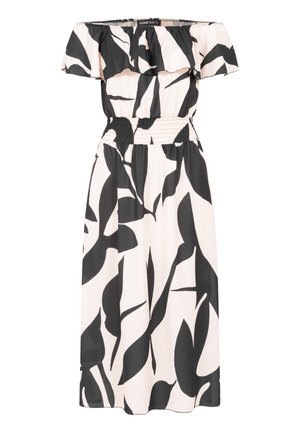 Off-shoulder midi-jurk met zwart-witte abstracte bladprint, elastische tailleband en ruches bij de halslijn.