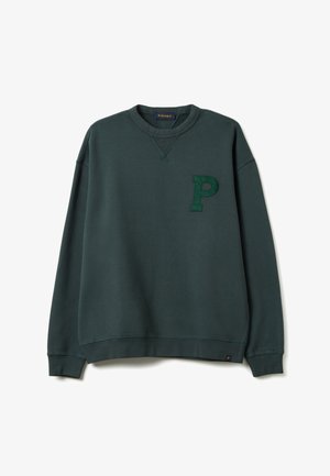 Dunkelgrüner Sweatshirt mit geripptem Rundhalsausschnitt, langen Ärmeln und einem strukturierten "P"-Logo auf der Brust. Weicher Stoff, lässiges Design.