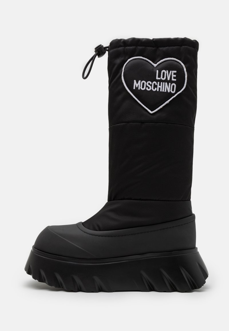 bottes love moschino