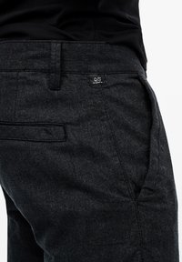 QS Kalhoty - mottled black