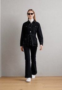 Thumbnail Image 2