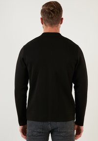 Buratti Vest - black