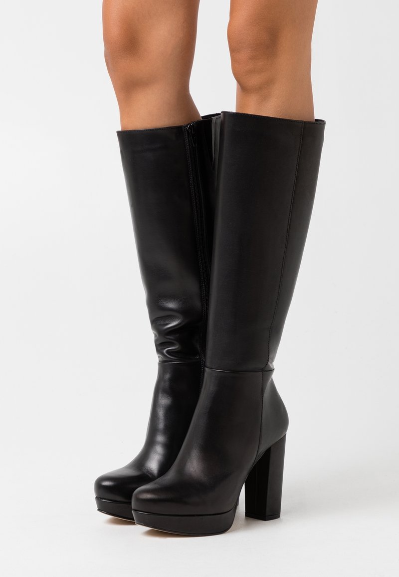 Bullboxer Högklackad stövel - black
