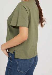 Guess Camiseta estampada - green